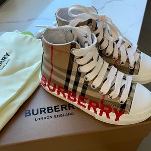 Burberry kids sneakers